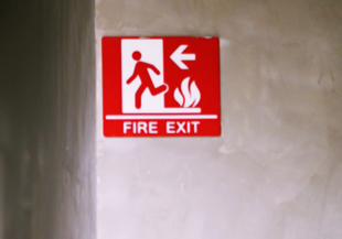 Fire exit sign - fire doors vs fire exits